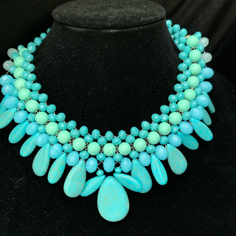 Turquoise layered necklace - Picture 5 of 6